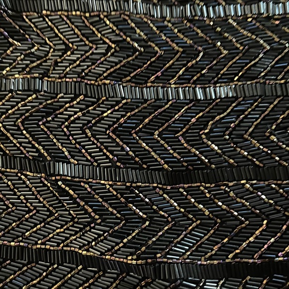 Carmen Marc Valvo silk black and gold beaded top women’s size 6 - Picture 5 of 6